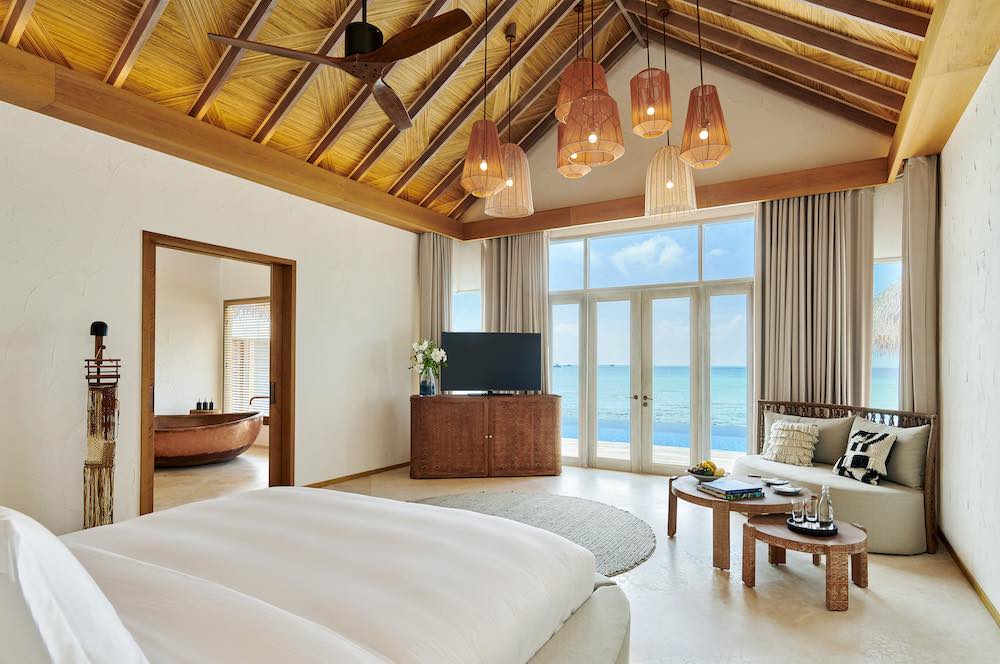 Three Bedroom Sunset Water Villa with Pool at Sirru Fen Fushi Private Lagoon Resort thumbnail 2